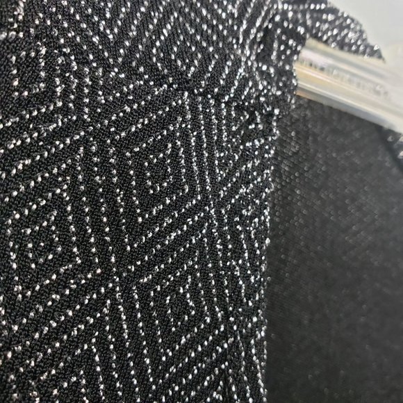 Scarlett Women's 24W Black Silver Textured Knee Length Sleeveless Dress Gown - Picture 4 of 13